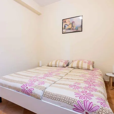 Apartman In 39089